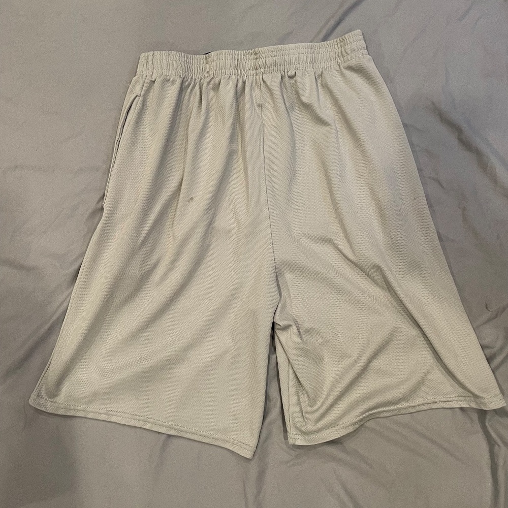 Real Essentials Shorts - Picture 2 of 3